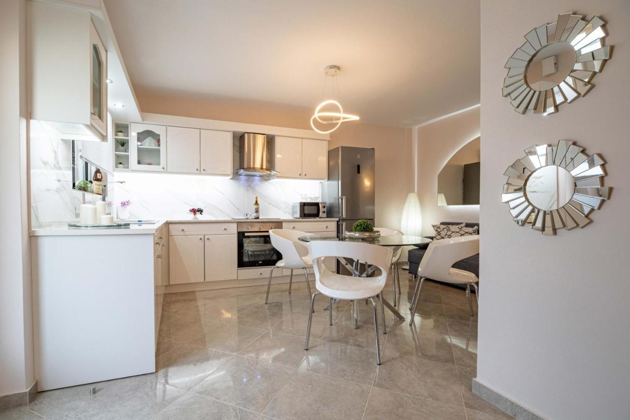 John Apartments Drepano  Bagian luar foto