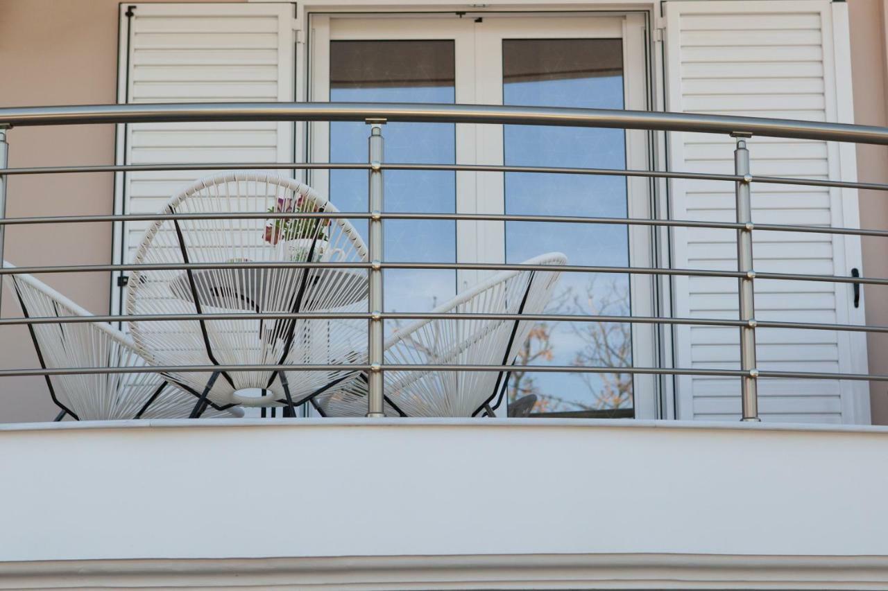 John Apartments Drepano  Bagian luar foto